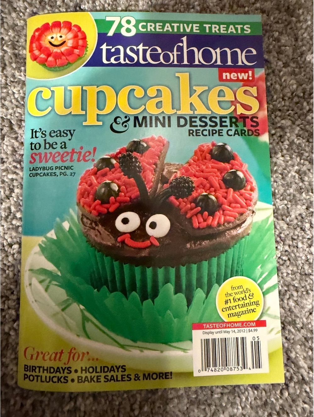 Taste of Home Cupcakes & Mini Desserts Recipe Cards Magazine